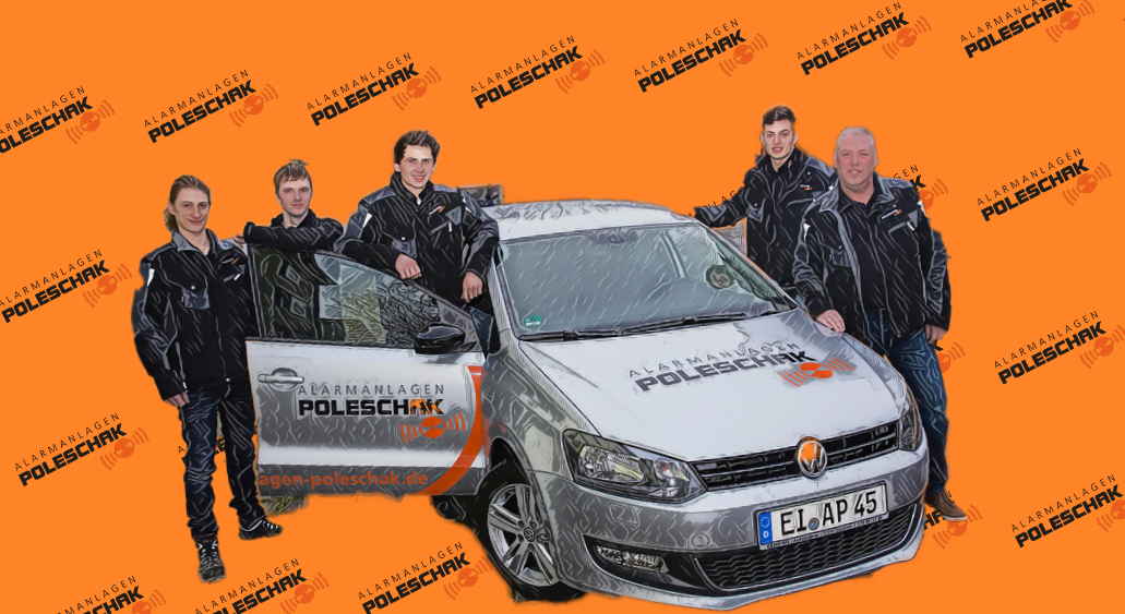 Team von Poleschak vor Firmenwagen